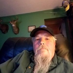 Meet your Posher, Louis